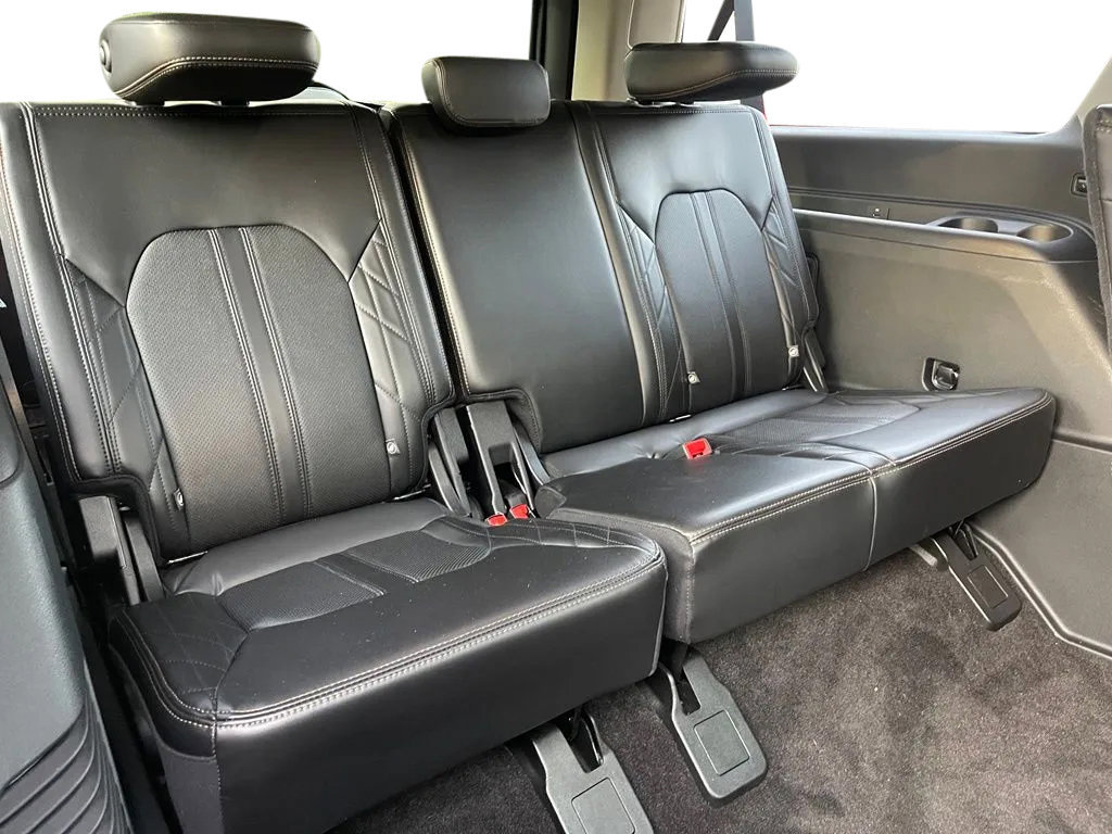 Used 2020 Ford Expedition Max Platinum AWD/4WD image 23