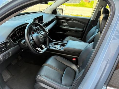 Used 2023 Honda Pilot Touring image 16