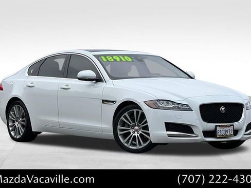 Used 2020 Jaguar XF Prestige image 1
