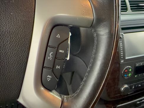 Used 2013 GMC Yukon Denali AWD/4WD image 19