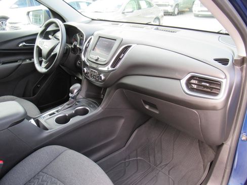 Used 2022 Chevrolet Equinox LT FWD image 12