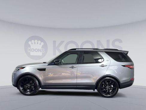 Used 2020 Land Rover Discovery HSE image 2