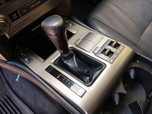 Used 2019 Lexus GX 460 Premium AWD/4WD image 45
