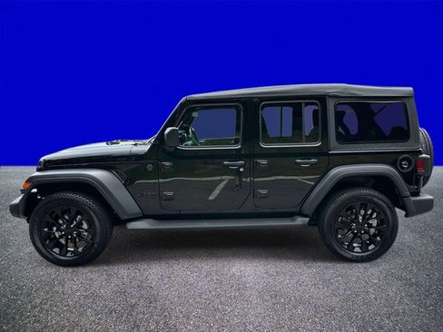 Used 2022 Jeep Wrangler Unlimited Sport AWD/4WD image 6
