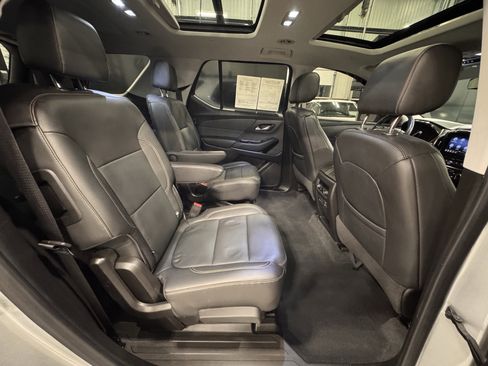 Used 2021 Chevrolet Traverse Premier w/ Redline Edition image 37