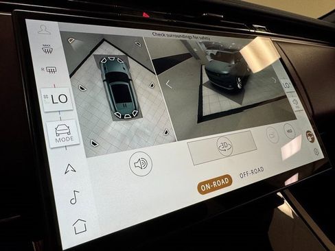 Used 2024 Land Rover Range Rover Sport Dynamic SE image 18