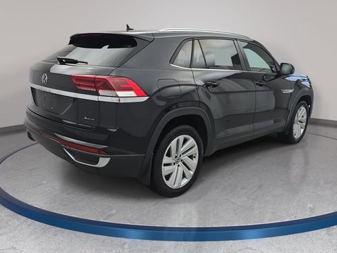 Used 2023 Volkswagen Atlas Cross Sport SE w/ Panoramic Sunroof Package AWD/4WD image 5