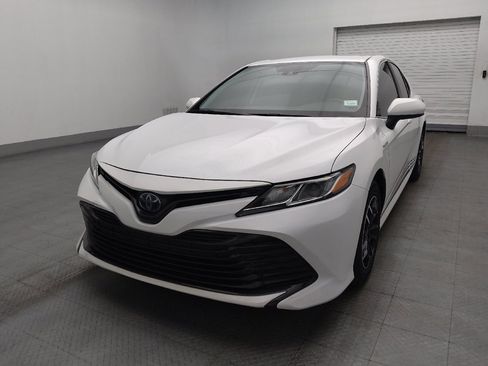 Used 2019 Toyota Camry LE FWD image 15