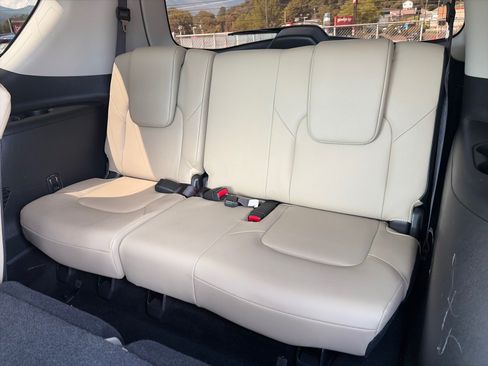 Used 2024 INFINITI QX80 Premium Select w/ Cargo Package AWD/4WD image 19