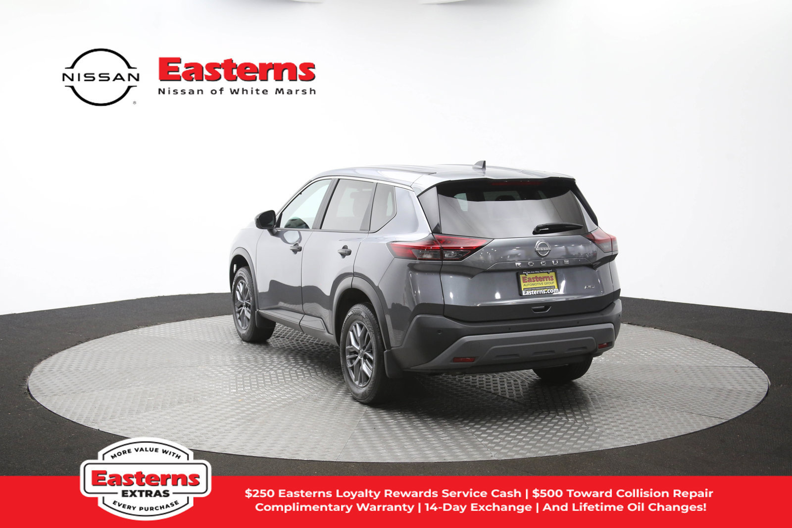 Used 2023 Nissan Rogue S AWD/4WD image 32