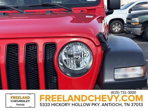 Used 2019 Jeep Wrangler Sport AWD/4WD image 10