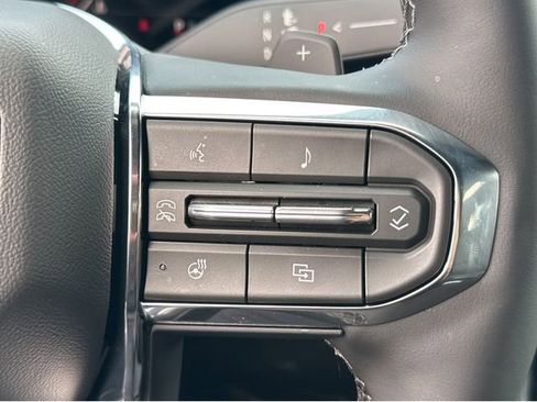 New 2026 GMC Yukon XL Elevation w/ Elevation Premium Package AWD/4WD image 34