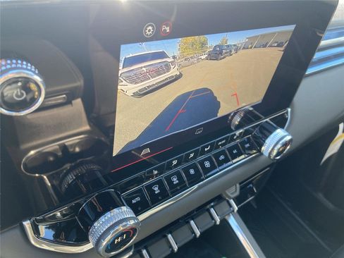 New 2026 GMC Canyon Elevation w/ Convenience Package image 10