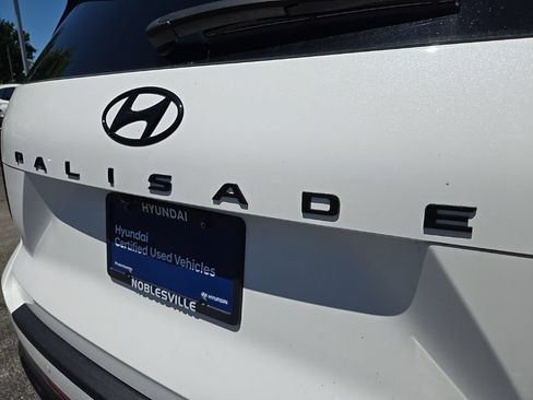 Certified 2025 Hyundai Palisade Calligraphy AWD/4WD image 13