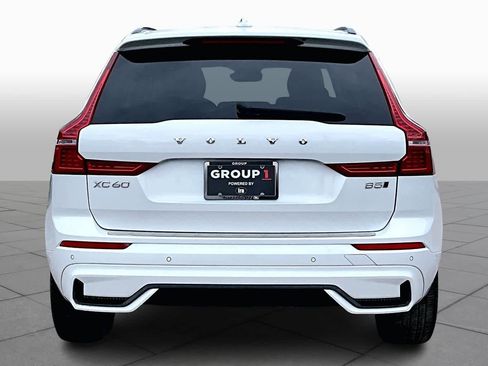 Certified 2023 Volvo XC60 B5 Plus w/ Climate Package image 5