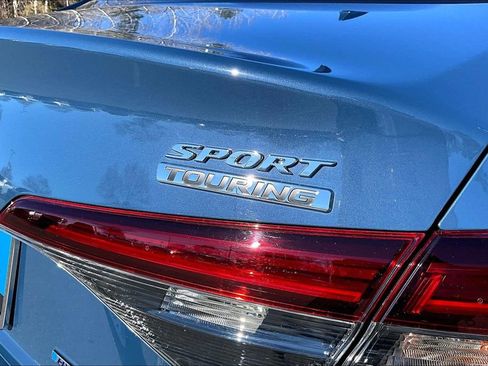 Used 2025 Honda Civic Sport image 25