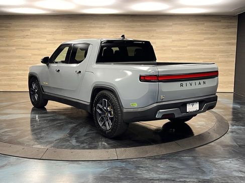 Used 2023 Rivian R1T Adventure image 16