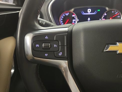 Used 2019 Chevrolet Blazer Premier AWD/4WD image 16
