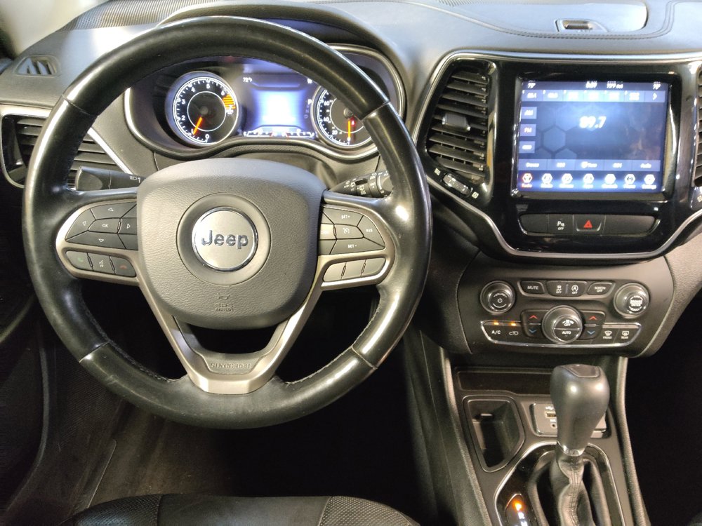 Used 2020 Jeep Cherokee Limited FWD image 22