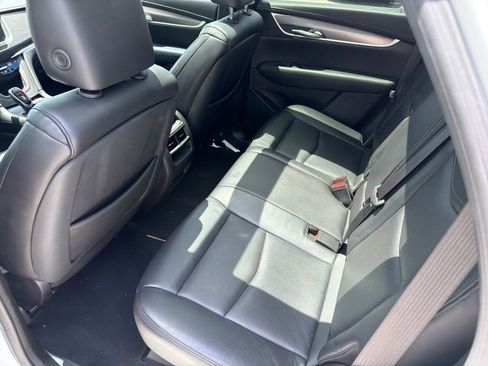 Used 2018 Cadillac XT5 Luxury w/ Driver Awareness Package FWD image 25