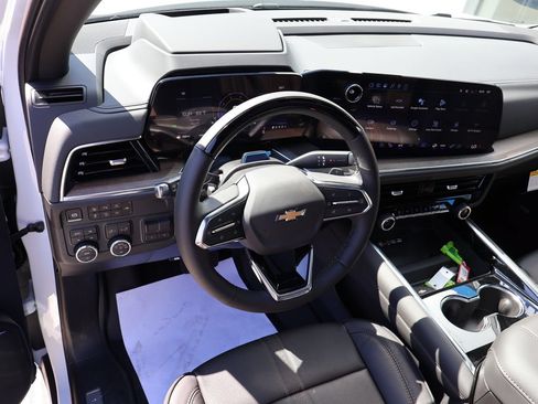 New 2026 Chevrolet Suburban High Country AWD/4WD image 26
