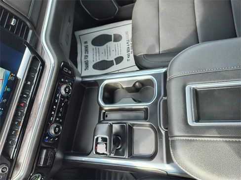 Used 2022 Chevrolet Silverado 1500 LTZ image 28