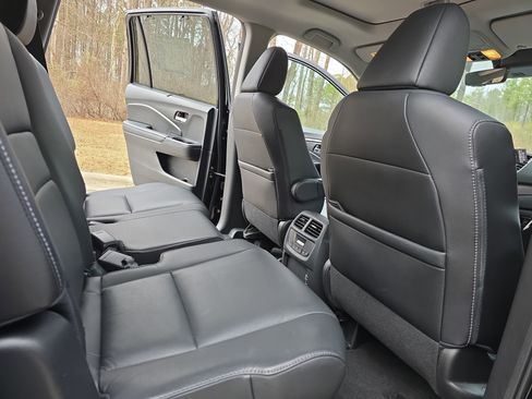 Used 2022 Honda Pilot Special Edition image 11