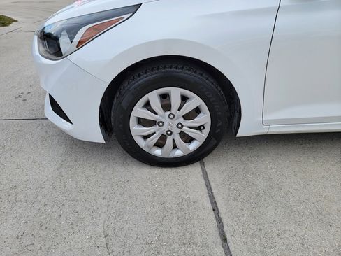 Used 2019 Hyundai Accent SE image 9