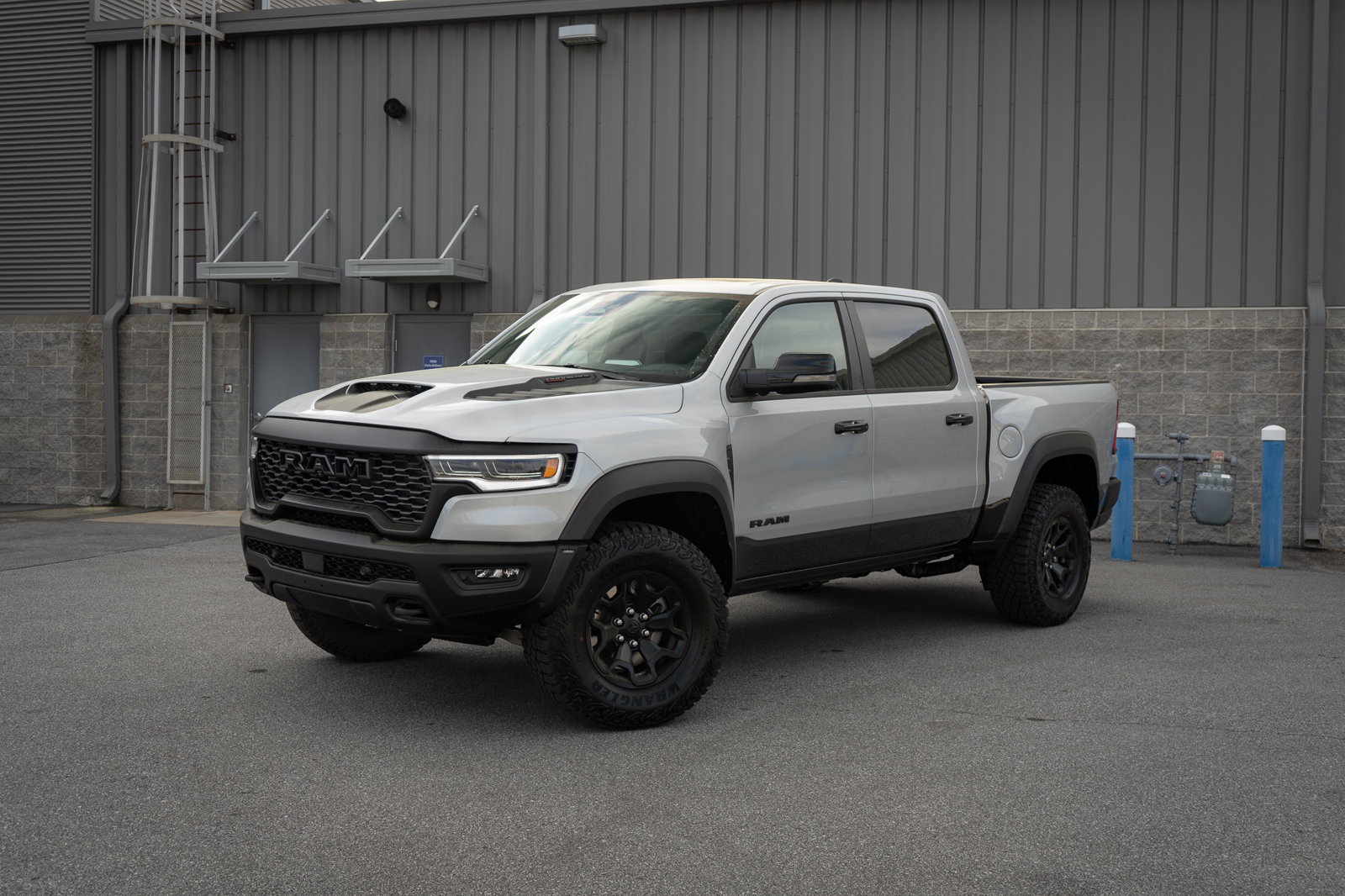 New 2026 RAM 1500 RHO w/ RHO Level 1 Equipment Group AWD/4WD image 4