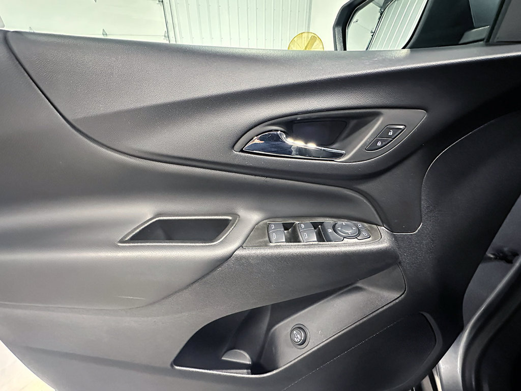 Used 2024 Chevrolet Equinox LT FWD image 21