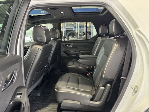 Used 2023 Chevrolet Traverse Premier w/ Redline Edition AWD/4WD image 10