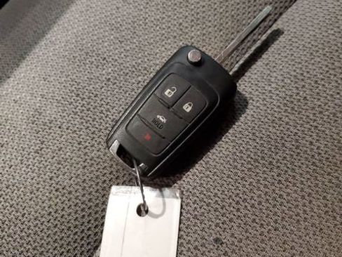 Used 2015 Chevrolet Cruze LS image 30