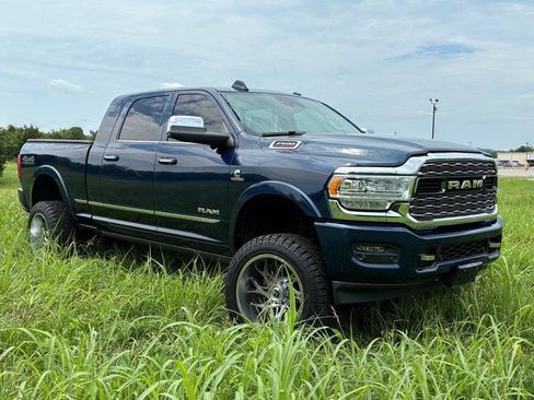 Used 2019 RAM 2500 Limited AWD/4WD image 3