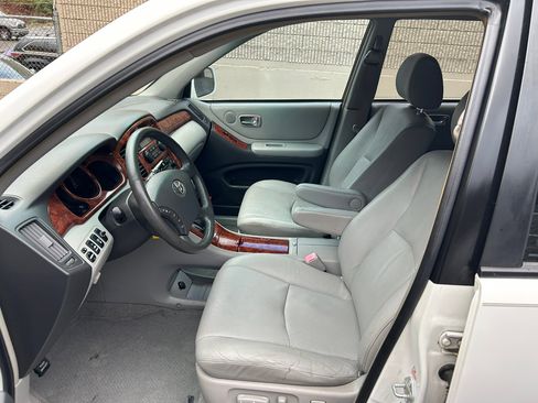 Used 2007 Toyota Highlander 2WD image 9