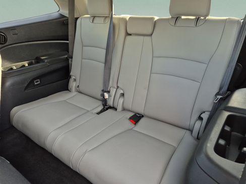 Used 2017 Honda Pilot EX-L image 18