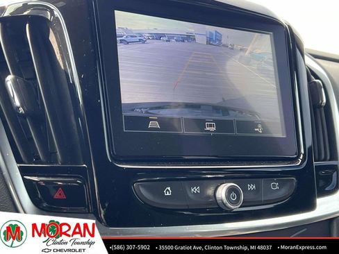 Certified 2023 Chevrolet Traverse LT FWD image 22