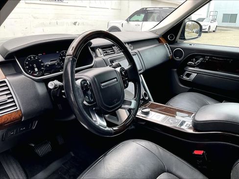 Used 2020 Land Rover Range Rover HSE image 8