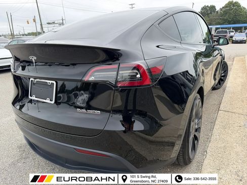 Used 2023 Tesla Model Y Performance AWD/4WD image 5