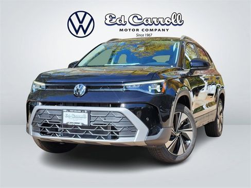 New 2025 Volkswagen Taos SE image 1
