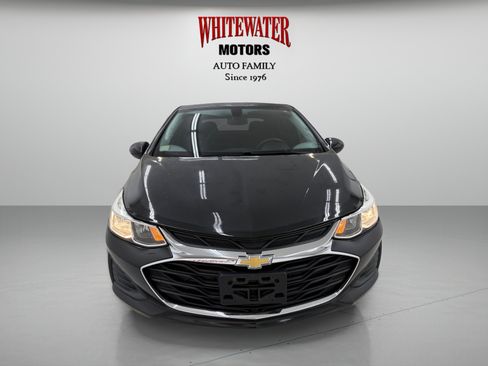 Used 2019 Chevrolet Cruze LS w/ LS Convenience Package FWD image 6