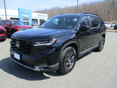 Certified 2025 Honda Pilot TrailSport