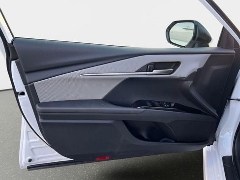 New 2026 Toyota Camry SE image 9