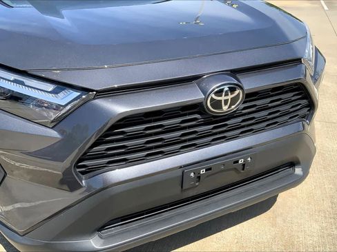 Used 2024 Toyota RAV4 LE image 31