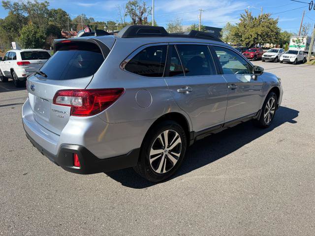 Used 2019 Subaru Outback 3.6R Limited w/ Popular Package #2 AWD/4WD image 4
