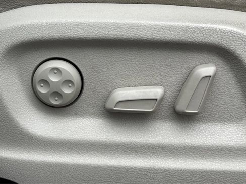 Used 2011 Audi Q5 2.0T Premium Plus image 35