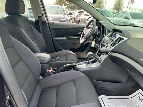 Used 2014 Chevrolet Cruze LT FWD image 10