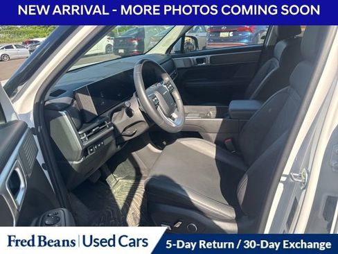 Used 2025 Hyundai Santa Fe SEL AWD/4WD image 7