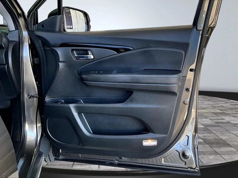 Used 2020 Honda Ridgeline RTL-E image 26