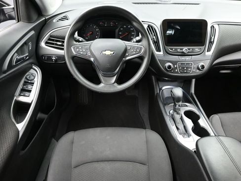 Used 2024 Chevrolet Malibu LT image 10