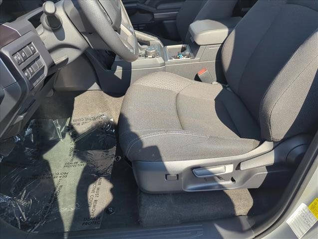 Certified 2025 Toyota 4Runner SR5 AWD/4WD image 13